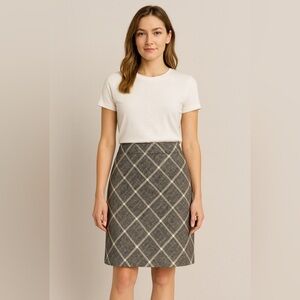 Gray Pencil Skirt with Geometric Design Knee-length